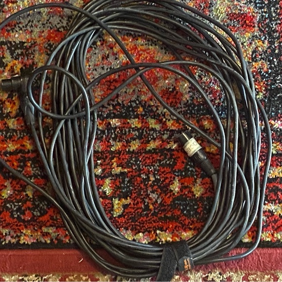 One printer one mic cord 2 foot pedals 2 passive direct boxes - Picture 6 of 6